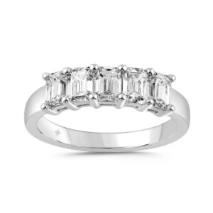 LADIES BAND 1 1/2CT EMERALD DIAMOND 14K WHITE GOLD