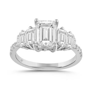 LADIES RING 3 1/4CT ROUND/BAGUETTE/EMERALD DIAMOND 14K WHITE GOLD (CENTER STONE EMERALD DIAMOND 2CT )