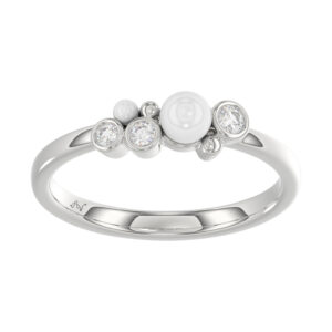 Discover A Beautiful 14K White Gold Pearl And Diamond Ring For Women With 0.10 Ct Round Diamonds. A Classic And Elegant Jewelry Design.