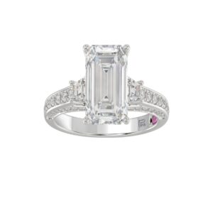 21K PLATINUM LADIES RING WITH 4.00CT TRAPEZOID/ROUND/EMERALD/BAGUETTE DIAMONDS (CENTER STONE EMERALD DIAMOND 3CT)