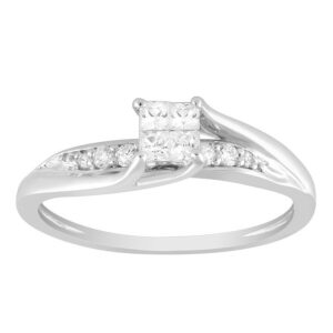 LADIES RING 0.20CT ROUND/PRINCESS DIAMOND 10K WHITE GOLD