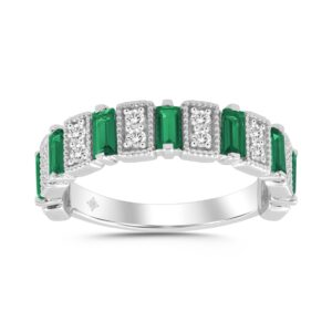 LADIES BAND 1/3CT ROUND/BAGUETTE EMERALD DIAMOND 14K WHITE GOLD (CENTER STONE EMERALD DIAMOND 3/4CT )
