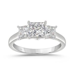 14K WHITE GOLD 2 1/6CT PRINCESS DIAMOND LADIES RING (CENTER STONE PRINCESS DIAMOND 1CT)