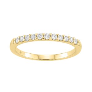 Elegant 14K Yellow Gold Ladies Diamond Wedding Band With 1/4Ct Round Diamonds